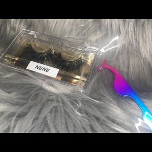 25mm Lashes W/ Lash Tweezers